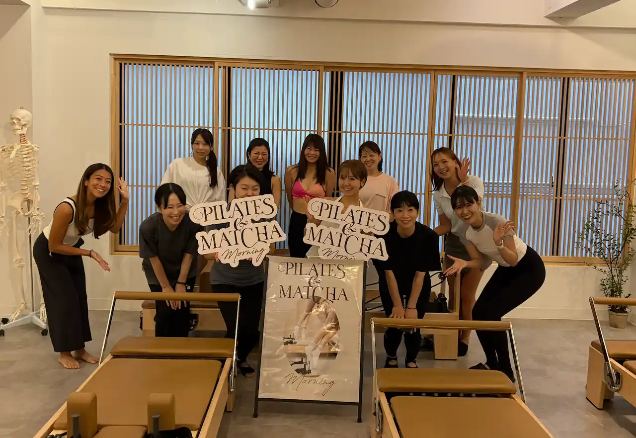 【株式会社ワールドフィット】 表参道で開催「PILATES & MATCHA MORNING」＠Pilates KASANE ─ ピラティスと抹茶プロテインで朝からWell-being
