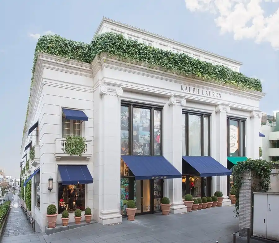 【ラルフ ローレン 合同会社】 ラルフ ローレン 表参道、20周年を祝う