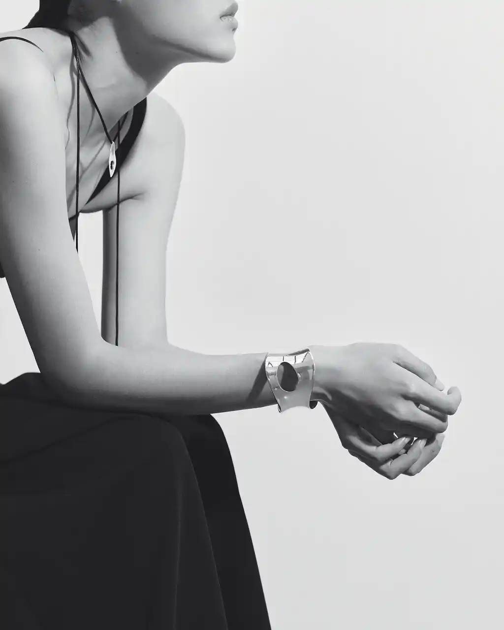 【株式会社ONE FIVE】 h'eres 26SS collection exhibition“Non-Conformist SILVER”リリースに伴い、展示・受注会を開催。