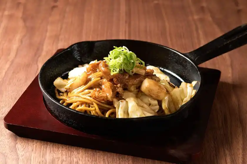 徳島を代表する焼そば専門店「突貫亭」が創業20周年！記念企画で歴代限定メニューを復刻