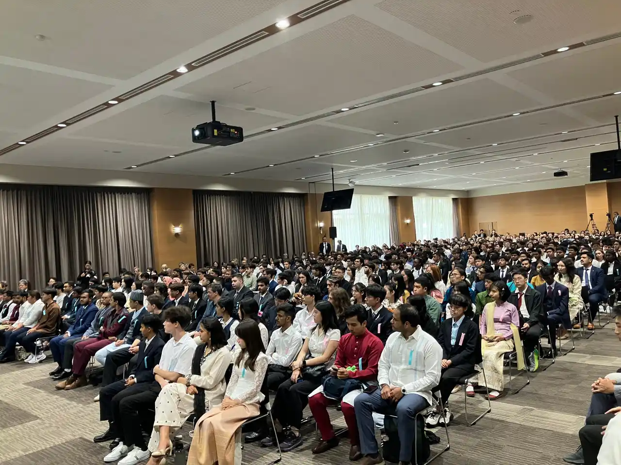 【京都先端科学大学】 工学部第1期生の留学生が卒業し、新たに４６の国・地域から323名の留学生が入学