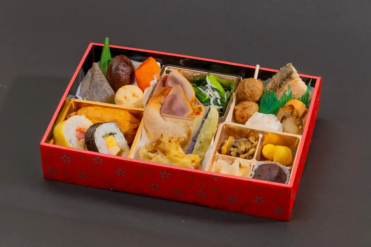 【パルシステム連合会】 秋鮭・ほたて・合鴨ーー秋の味覚でプチぜいたく　夕食宅配特別メニュー8月18日（月）から受け付け〔千葉〕