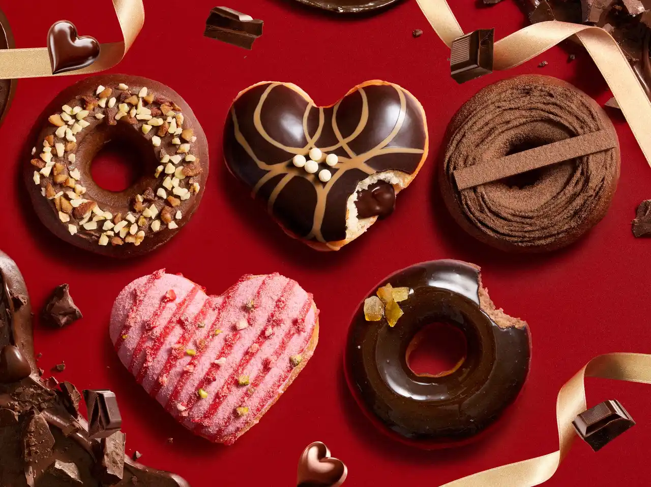 【クリスピー・クリーム・ドーナツ・ジャパン株式会社】 ベネズエラ産カカオマスやフルーツ、ナッツの贅沢マリアージュ　濃厚ショコラの“ちょこっとリッチ”を楽しむ　バレンタイン限定の“本格ショコラドーナツ”5種　2026年1月14日（水）より期間限定発売