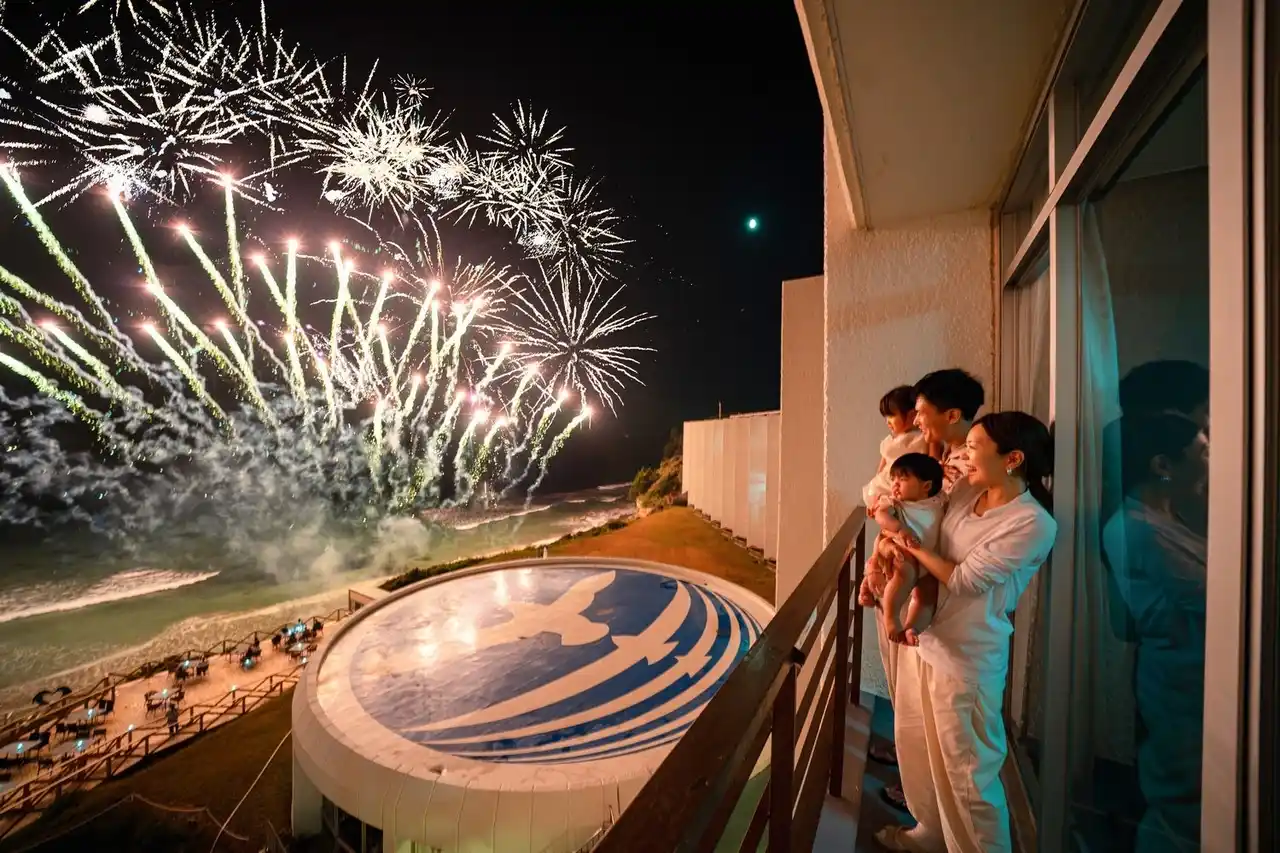 【株式会社西武・プリンスホテルズワールドワイド】 【下田プリンスホテル】2025-2026新春イベント開催　カウントダウン バルーンリリース＆打上げ花火で新年を迎え、潮騒とともに初日の出と白濱神社へ初詣！