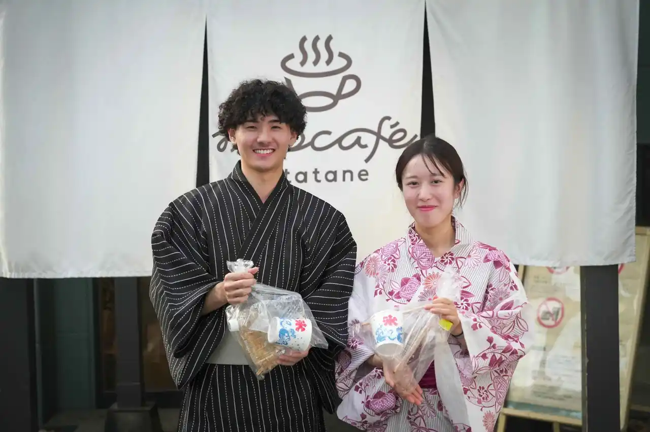 地域の美化とサステナブルな社会づくりを目指して、祭り後のゴミを集める取り組み。おふろcafe utataneが「埼玉お祭りゴミゼロ大作戦」キャンペーンを実施中