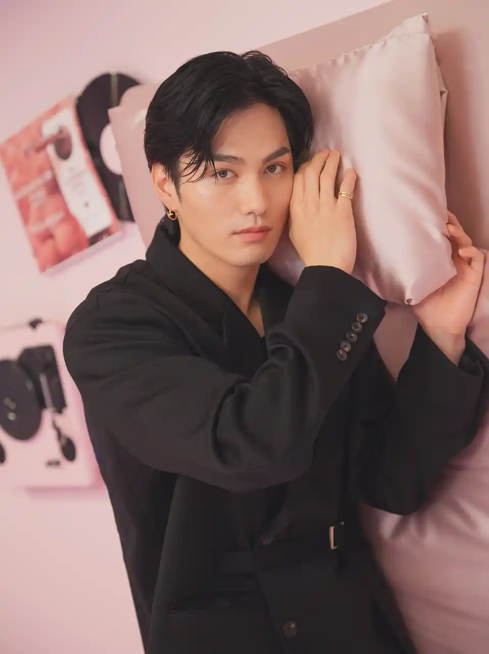 新“ふわじゅわ”リップ「YSL ラブヌード リップスティック」のポップアップイベント「YSL LOVENUDE HOTEL TOKYO 」に、大平修蔵、鈴木 えみ、谷まりあ、山田優ら豪華ゲストが来場