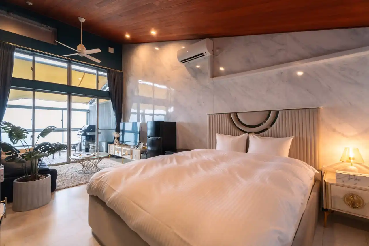 【ウッドデザインパーク株式会社】 【愛知・知多半島】~Glamping&Resort~ WOOD DESIGN PARK NOMA、2名様専用の客室「デラックスオーシャンビューサンセット クイーン」を2部屋に増室いたしました