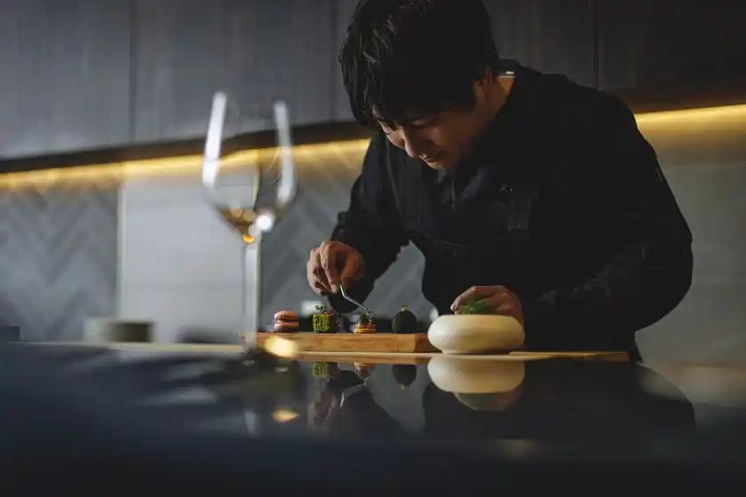 株式会社PLEIN 代表取締役社長 / オーナーシェフ 中尾 太一