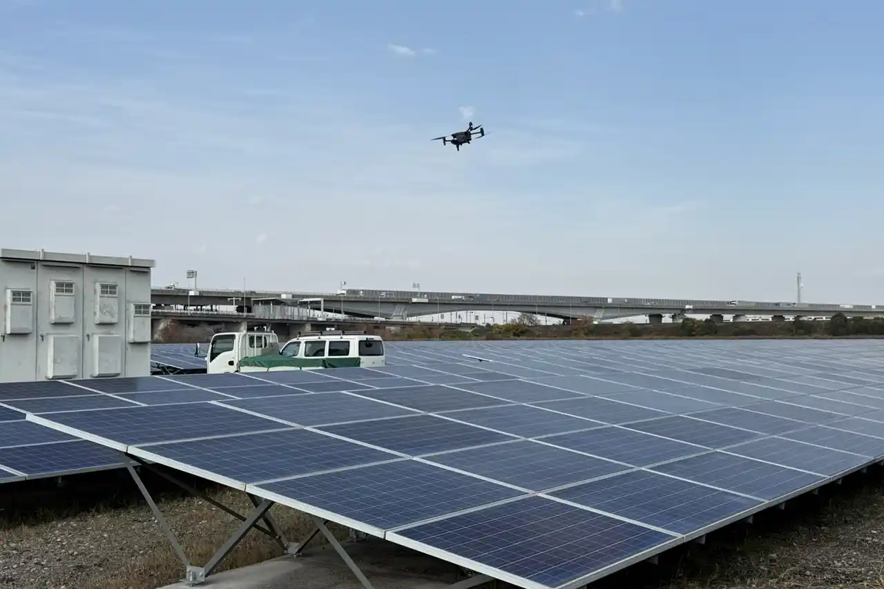 【株式会社エネテク】 三重県主催の「太陽光発電事業保守点検技術向上研修」に株式会社エネテクが登壇　ナゴヤドーム20個分の国内最大級メガソーラー施設で点検技術を指導