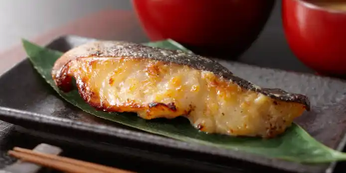 【ワタミ株式会社】 「ワタミの宅食」数量限定の特別弁当　高級魚・銀鱈を大ぶりに使用した冬の特選「銀鱈西京焼き膳」を販売開始！