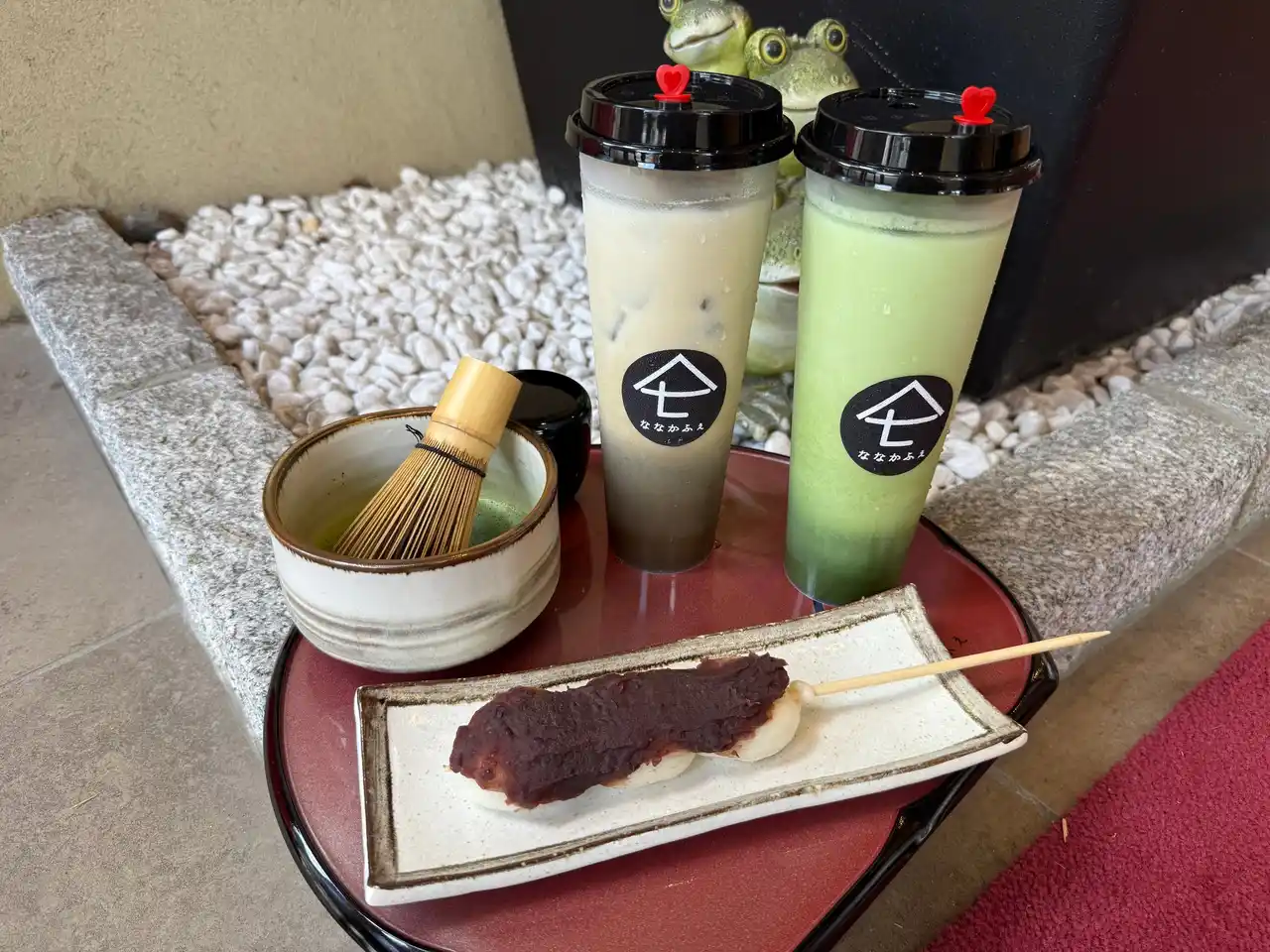 【なな株式会社】 抹茶ラテは茶筅で点てる！まるごと梅＆生搾りレモンが楽しめる“ライブ系和カフェ”とは？【原宿・戸越銀座商店街・成田山表参道で人気のカフェ】