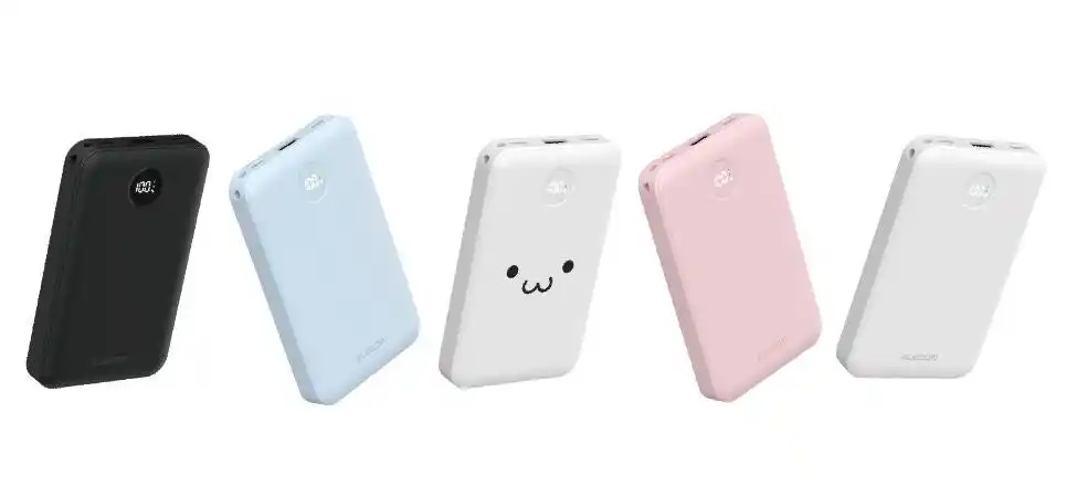 【エレコム株式会社】 手のひらサイズで、持ち運びに便利なモバ充！外出先でも安心して充電可能な残量表示機能付き 10,000mAhのモバイルバッテリーを新発売