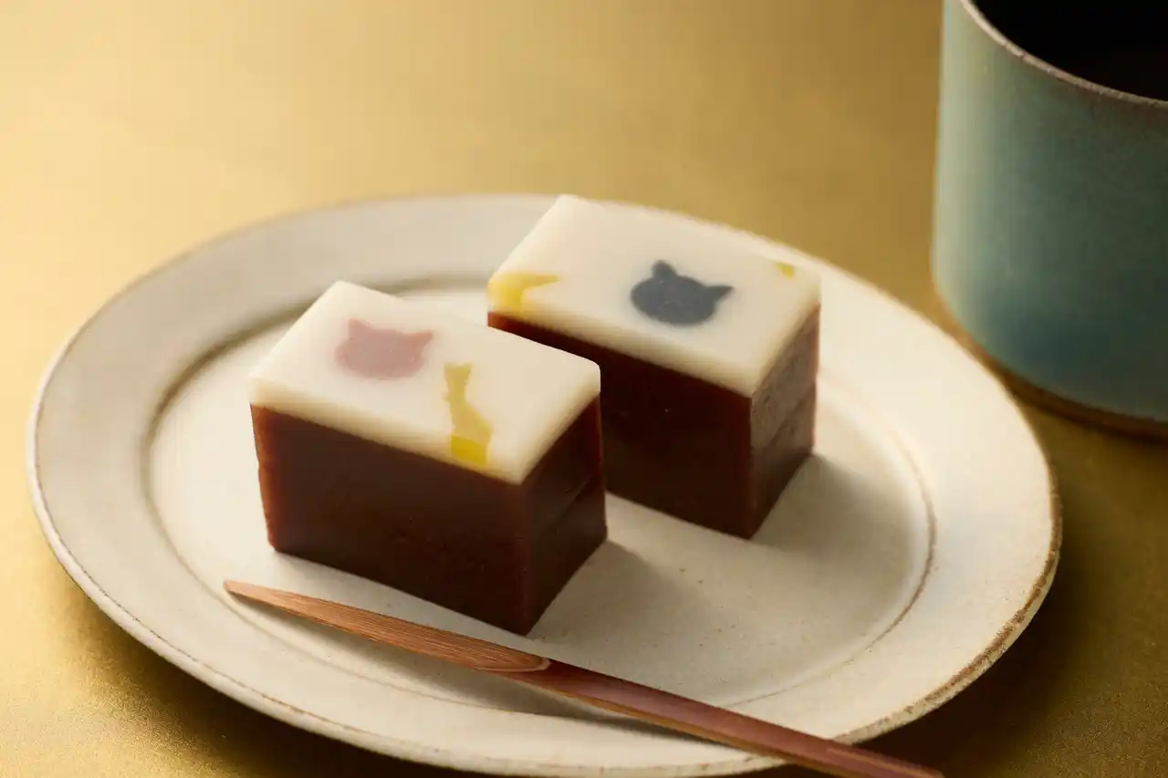 【株式会社　彩雲堂】 和菓子とチョコレートの新たな可能性を提案する、彩雲堂のバレンタイン～チョコレート羊羹「まちねこ」から広がる和菓子のかたち～