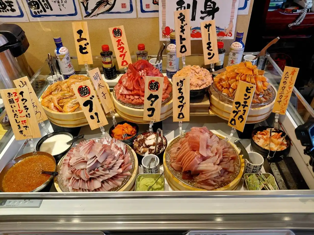 【大阪初上陸】テレビでも話題の刺身食べ放題「漁港食堂」が1月23日(金)に大阪なんばにOPENします！