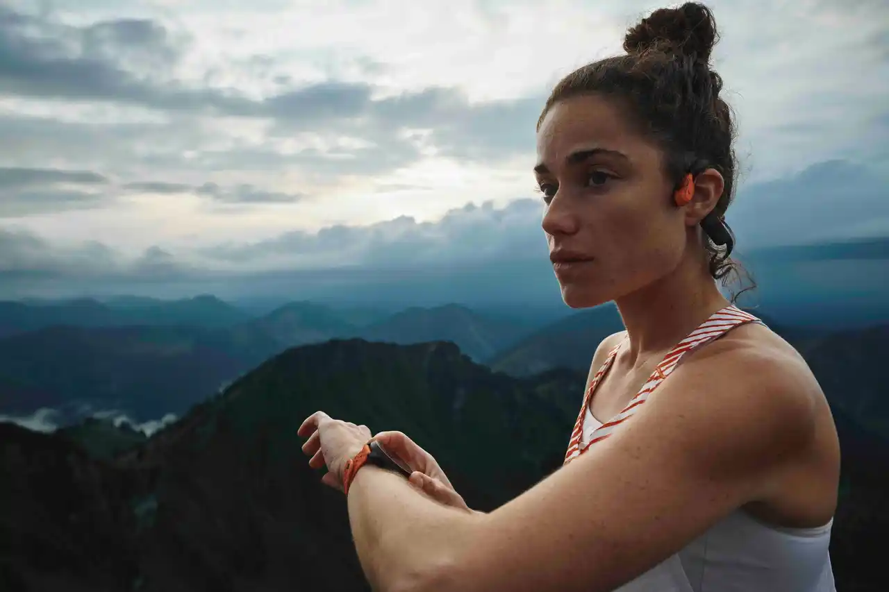 【Suunto Oy】 SUUNTO（スント） 次世代ランニングウォッチ「Suunto RACE 2」 新作骨伝導ヘッドホン「Suunto WING 2」が登場