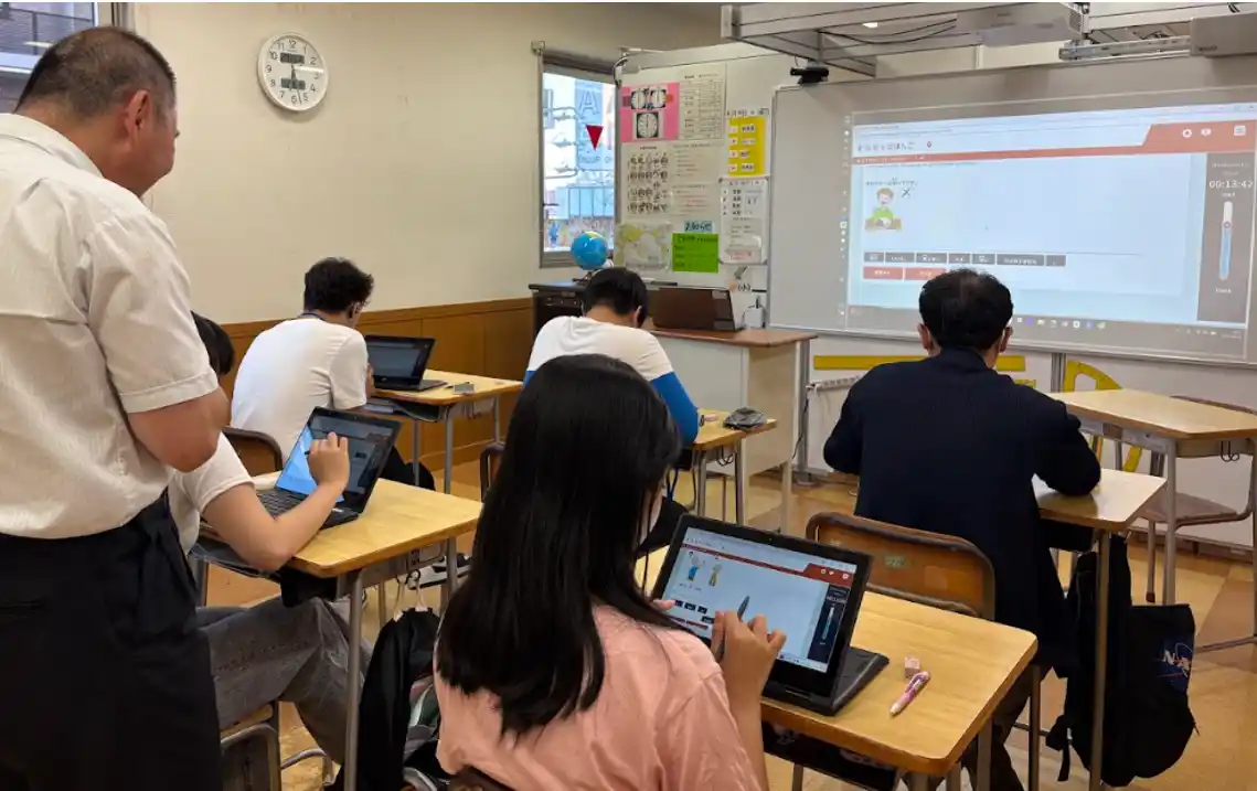 増加する日本語指導が必要な子どもたちをICT教材で支援　夜間中学で初めて「すらら にほんご」導入