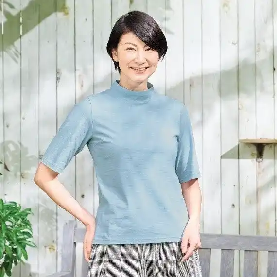 【株式会社ユーキャン】 累計販売枚数４万枚！「着心地のいい服」で人気の『涼感五分袖ハイネック』に新色２色が登場。7/13(日)の新聞朝刊に広告掲載されます！