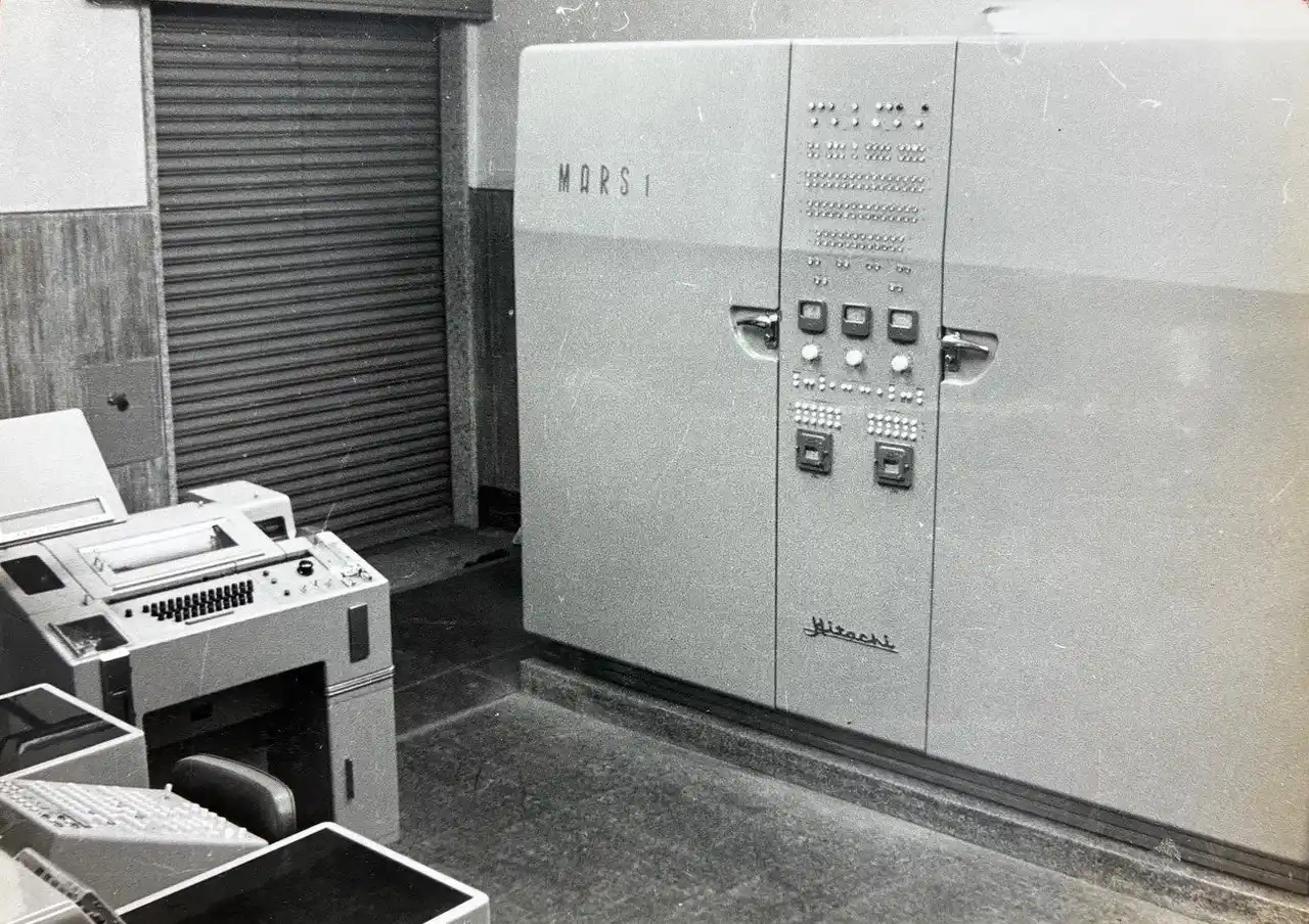 【株式会社 日立製作所】 鉄道座席予約システムMARS-1がIEEE Milestoneに選定されました