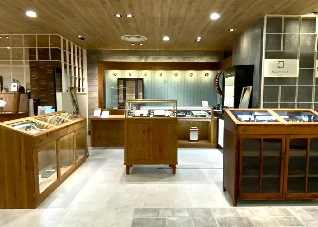 【株式会社 PARCELLE】 【PARCELLE JEWELRY 梅田店】8月の新作とイベントを発表