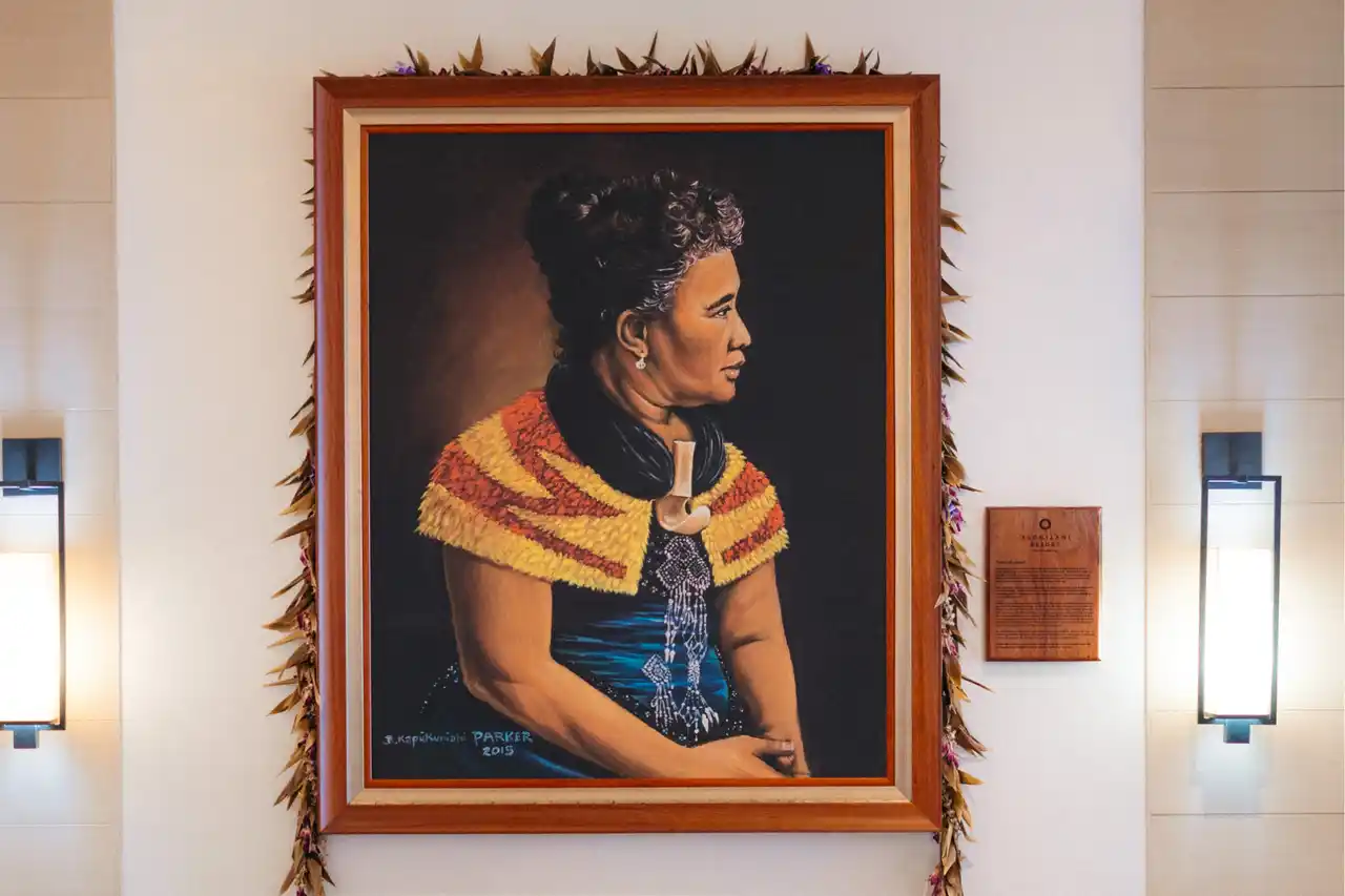 【HIGHGATE HOTELS HAWAII】 9月2日は、リリウオカラニ女王の誕生日。女王が愛した地に建つ「アロヒラニ リゾート ワイキキ ビーチ」で、Instagramプレゼントキャンペーンスタート！