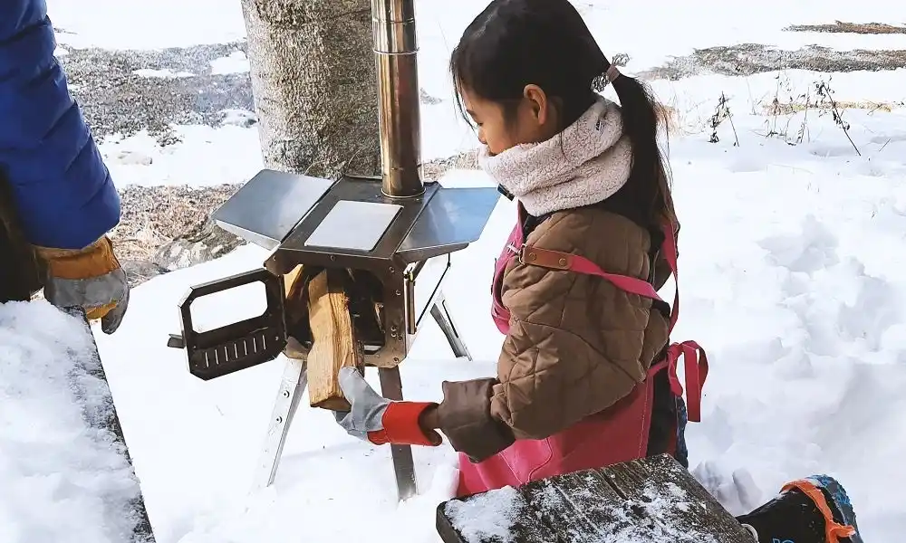 【Areti株式会社】 【冬キャンプの最強ギア・薪ストーブ】安全性とおしゃれなサイト演出を両立するおすすめモデルをご紹介