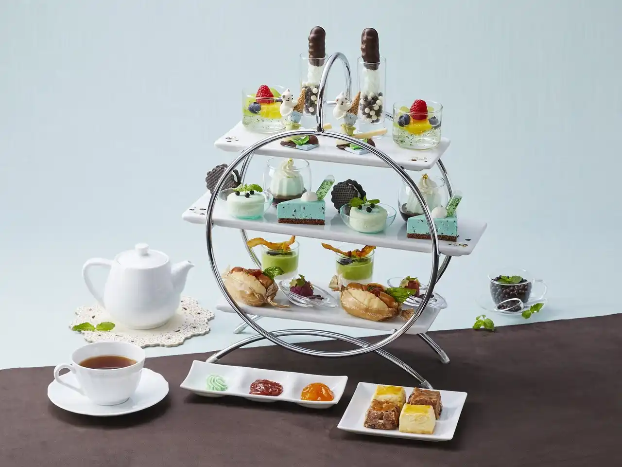 【ロイヤルパークホテル】清涼感あふれる爽やかな「チョコミントアフタヌーンティー」が9月限定で登場。