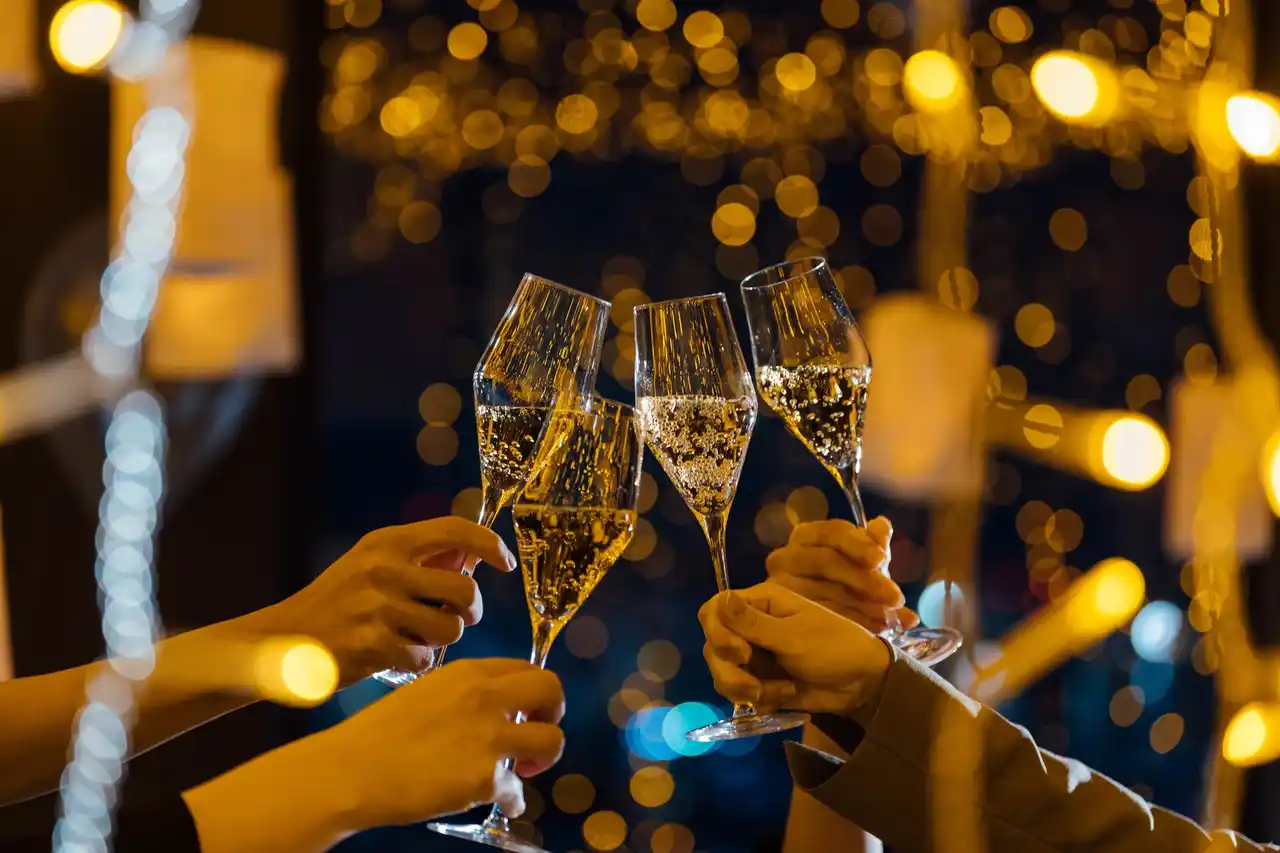 【IHGホテルズ＆リゾーツ/IHG・ANA・ホテルズグループジャパン】 IHGホテルズ＆リゾーツで、特別な年越しを。2026年を華やかに迎えるカウントダウンパーティー