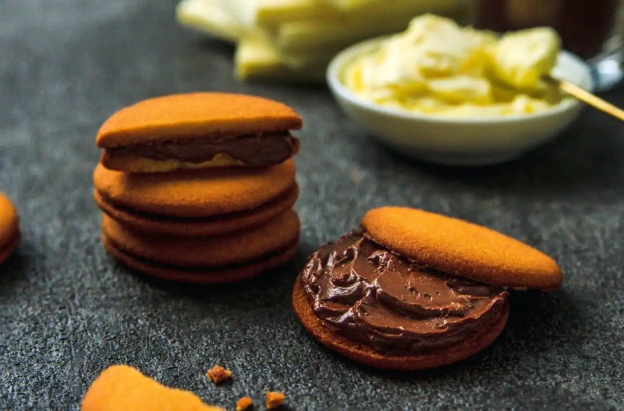 大阪・関西万博にてtoroaの極上クッキー専門店「ツキノワ星菓」のとろ生チョコサブレ販売開始