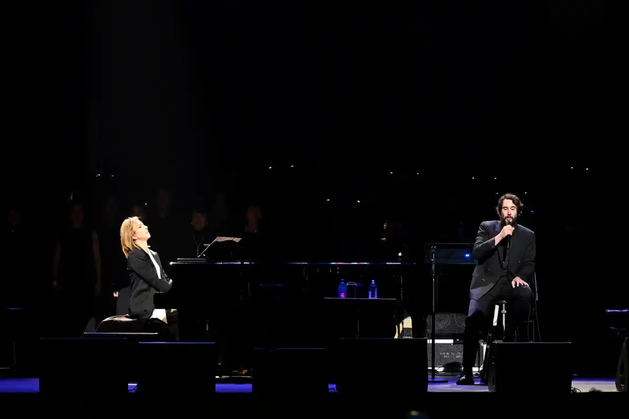 【YOSHIKI PR事務局】 YOSHIKI×ジョシュ・グローバン　名曲「ENDLESS RAIN」を披露　盟友ジョシュの15年ぶり来日公演初日に実現したスペシャル共演