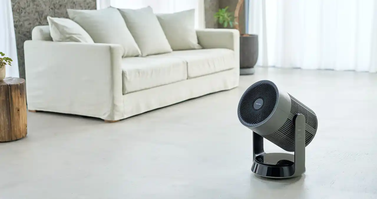 高い空気清浄機能でPM2.5を約99%除去*1　空気清浄とサーキュレーターを1台に、ここちよい室内環境を実現