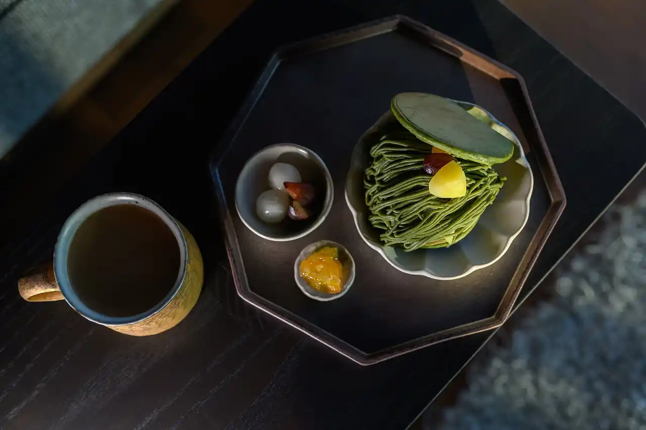 秋限定、抹茶香るどら焼きモンブラン。 天空の茶室で味わう和と洋のマリアージュ／ザ ロイヤルパークホテル アイコニック 名古屋