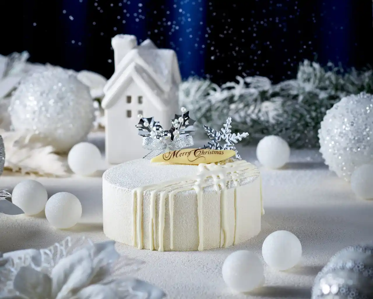 【株式会社 ティーケーシン】 フランス発スイーツbeillevaire(ベイユヴェール)華やかなクリスマスケーキ【ノエル・ホワイト】を発売。クリスマスの訪れを楽しめる〈クリスマスケーキ＆シュトーレン〉の特別セットも期間限定で登場