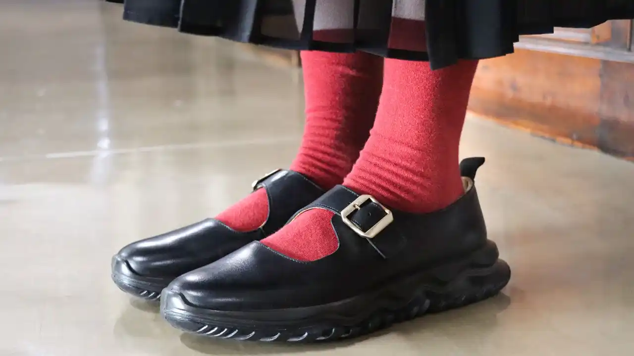 スポーツシューズ開発のノウハウと革靴の製造技術によって誕生したムーンスターの国産スニーカー「SPxx」から「トラッド×抜け感」な雰囲気でユニセックスにつかえる新モデル登場