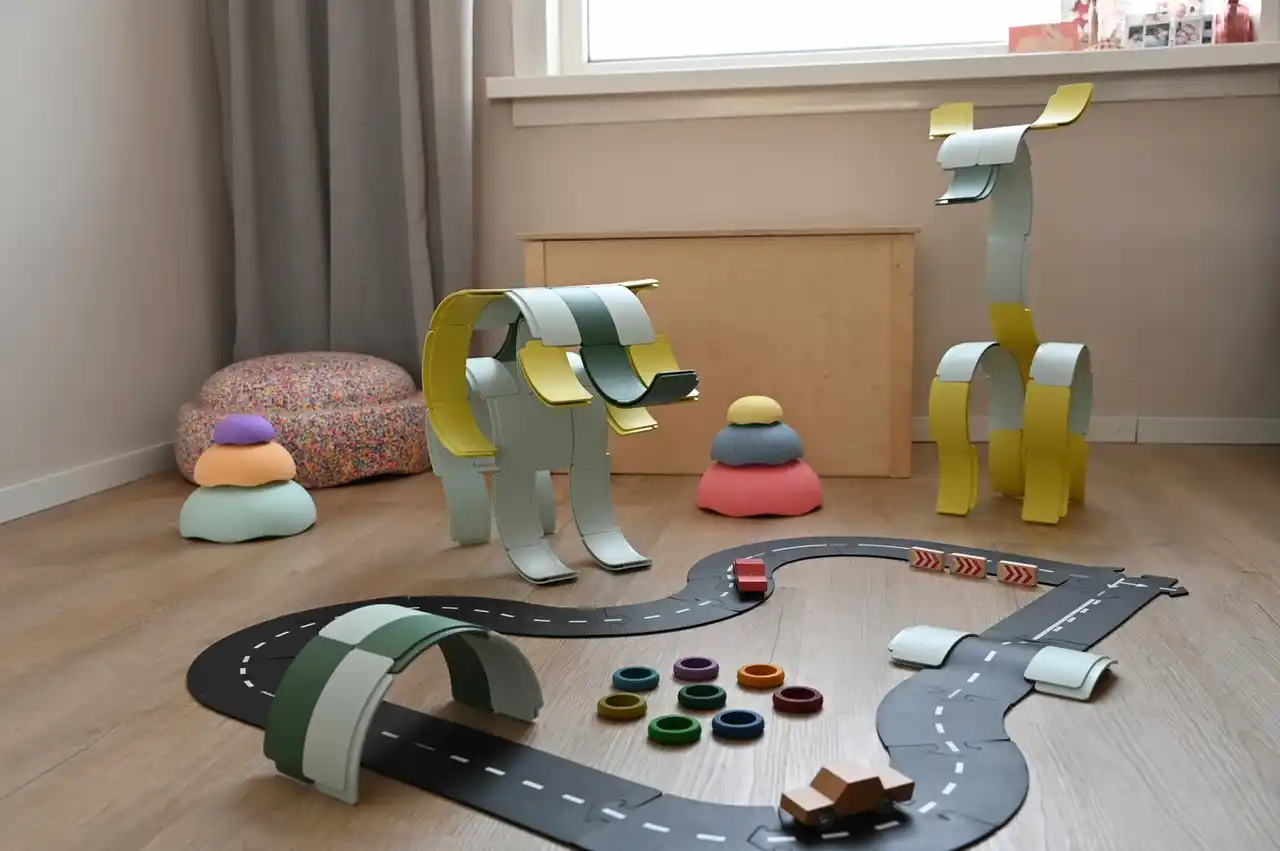 Waytoplay - Arches lifestyle 1.jpg