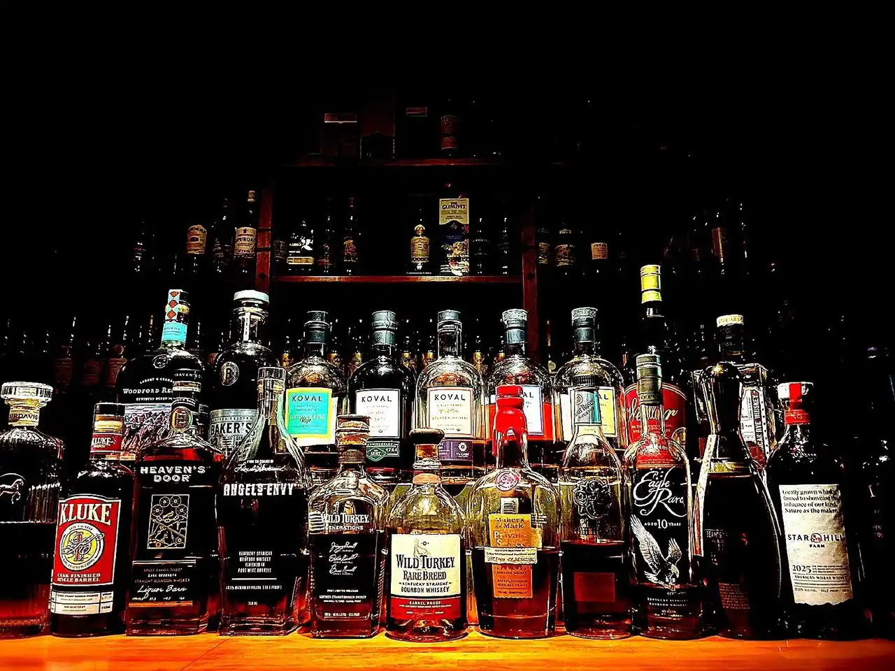 【株式会社ロイヤルマイル】 【11月28日（木）スタート！】バーボン約40種＆カクテル約10種が80分飲み放題！日本チャンピオンが創る「BAR東京バーボンクラブ」開業クラファン、破格のリターンで支援者募集開始