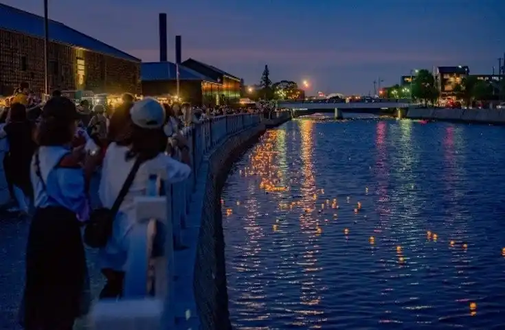 【半田市役所】 8/1(金),2(土)夏の夜を彩る幻想的な「半田運河Canal Night」運河の水面に浮かぶ“ヒカリ”を求めて3万人が来場する人気イベント開催