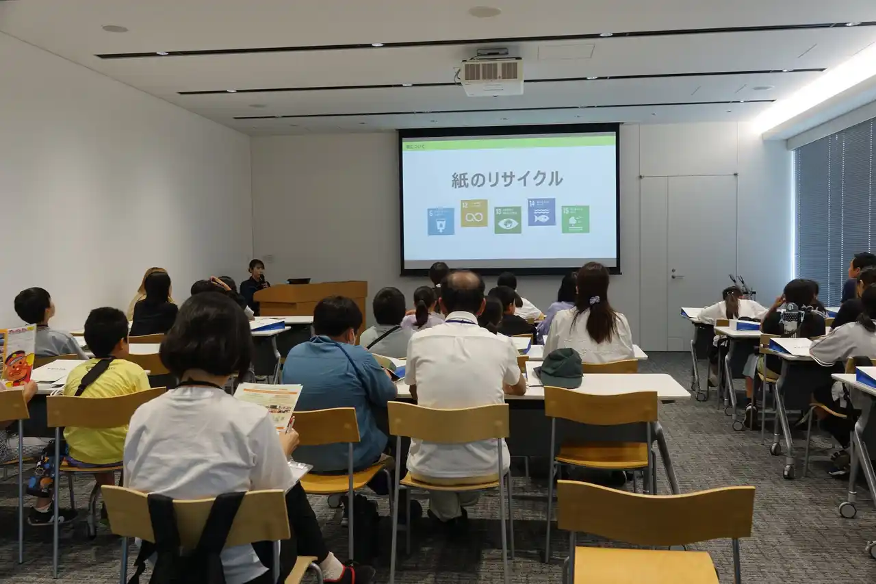 【三浦工業株式会社】愛媛県主催「令和7年度3R体験ツアー」の県内小学生22名がご来社