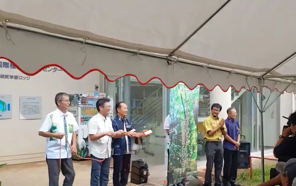 【名護自然動植物公園株式会社】 沖縄県名護市・ネオパークオキナワ「ノグチゲラ」リハビリテーションルームのオープン