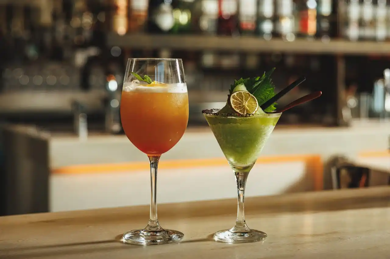 NY発の名門ステーキハウス「ベンジャミンステーキハウス」よりクエルボ社プレミアムテキーラを使用したシグネチャーカクテル2種が登場