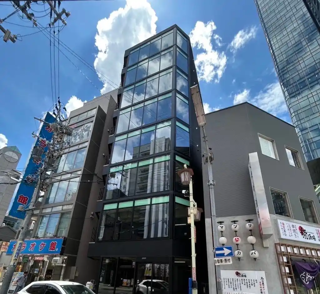 名駅1等地新ビル誕生新時代グループ創業者さのなおしがビルを建設