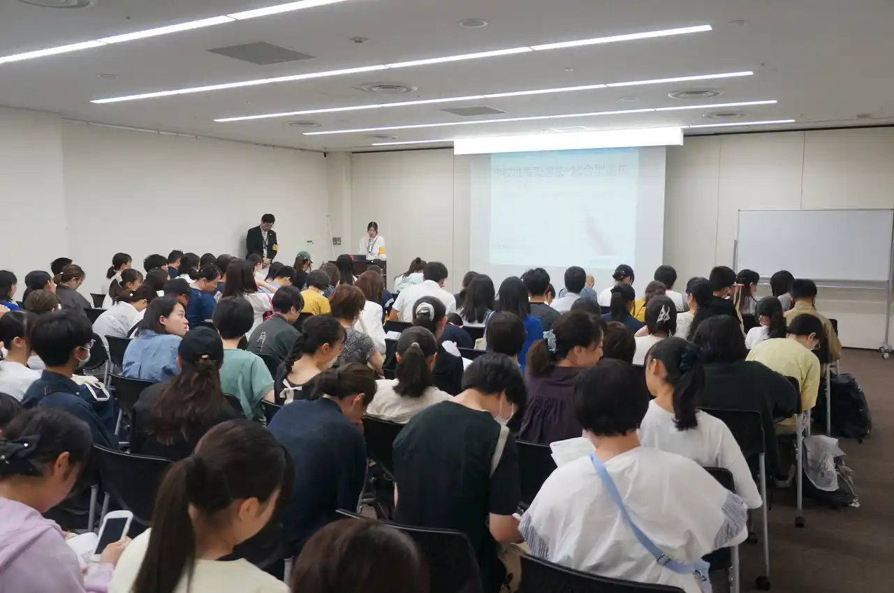 【株式会社成学社】 個別指導学院フリーステップ、関西に続き、関東でも人気私立大学の最新入試情報イベント「関東14大学大研究」を盛況に開催！