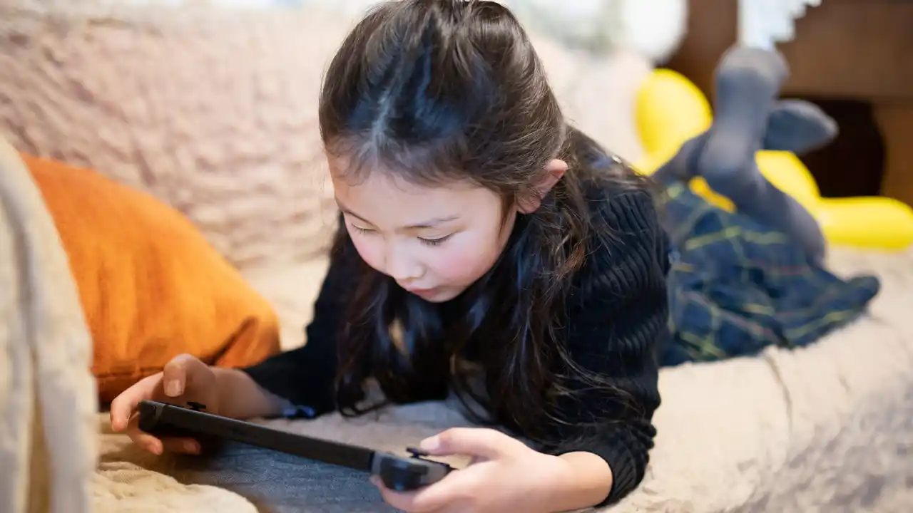 【調査レポート】全国の小学生の保護者が学校以外の学習を促すために利用しているものは？
