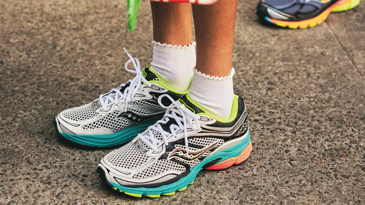 【丸紅コンシューマーブランズ株式会社】 米国発「Saucony（サッカニー）」、日本初のポップアップストアを新宿伊勢丹店で開催