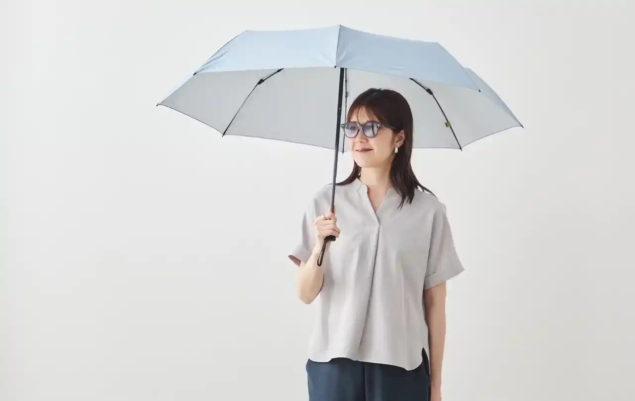 ユニセックス&晴雨兼用。石川県「カジグループ」の極細ナイロンが生み出す、超撥水・軽量「コウテイペンギン アンブレラ」登場