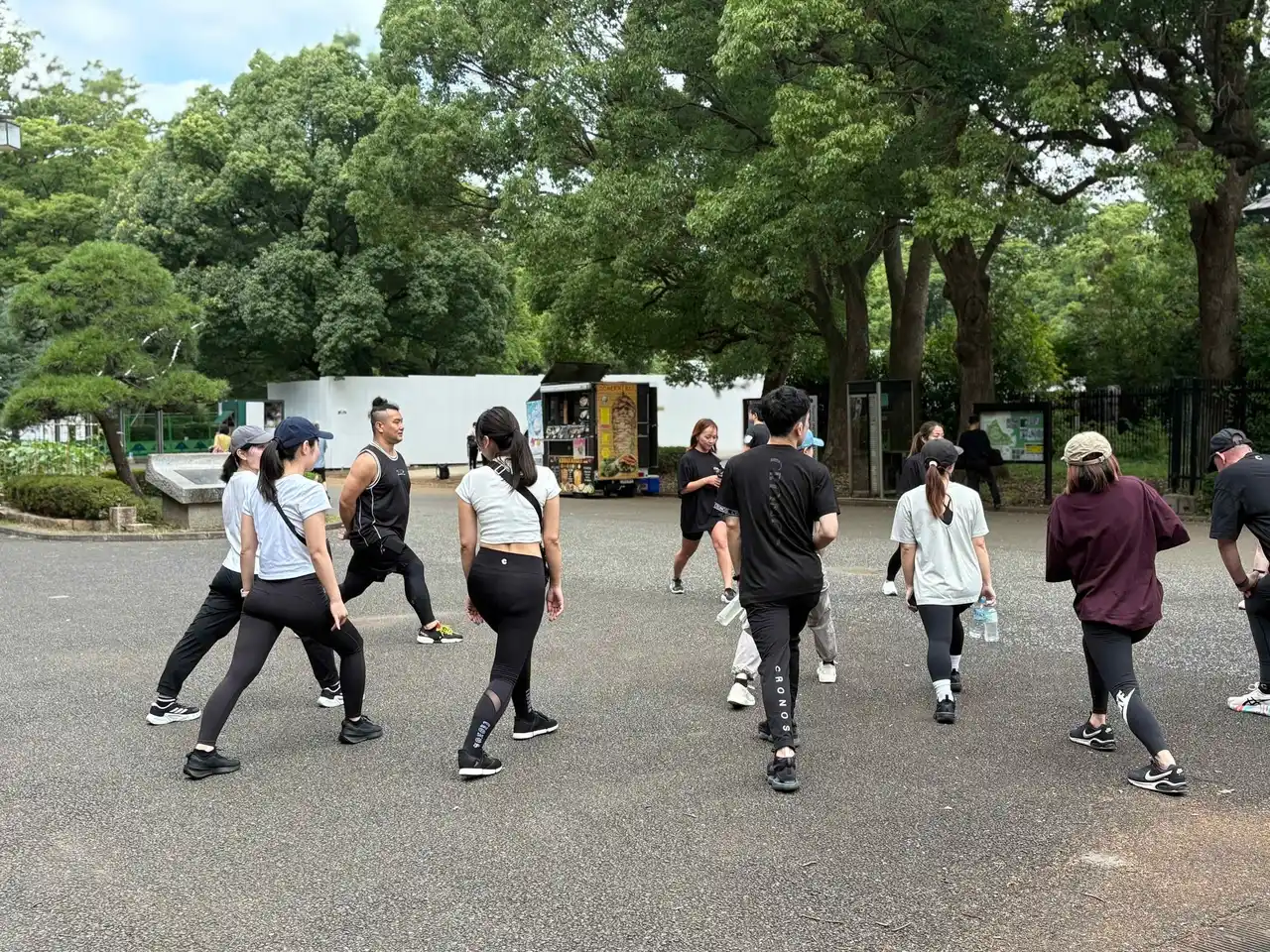 【株式会社ワールドフィット】 CRONOS表参道店から代々木公園へ。走って繋がる「WORLD FIT RUN」を初開催！