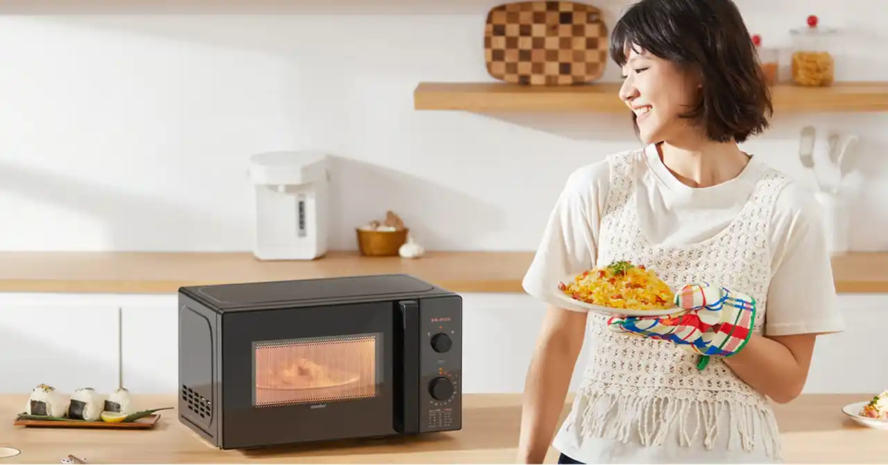 【日本美的株式会社】 Comfee(コンフィー)新製品 業務用電子レンジ CF-EF251-SS、工事不要で即日稼働！