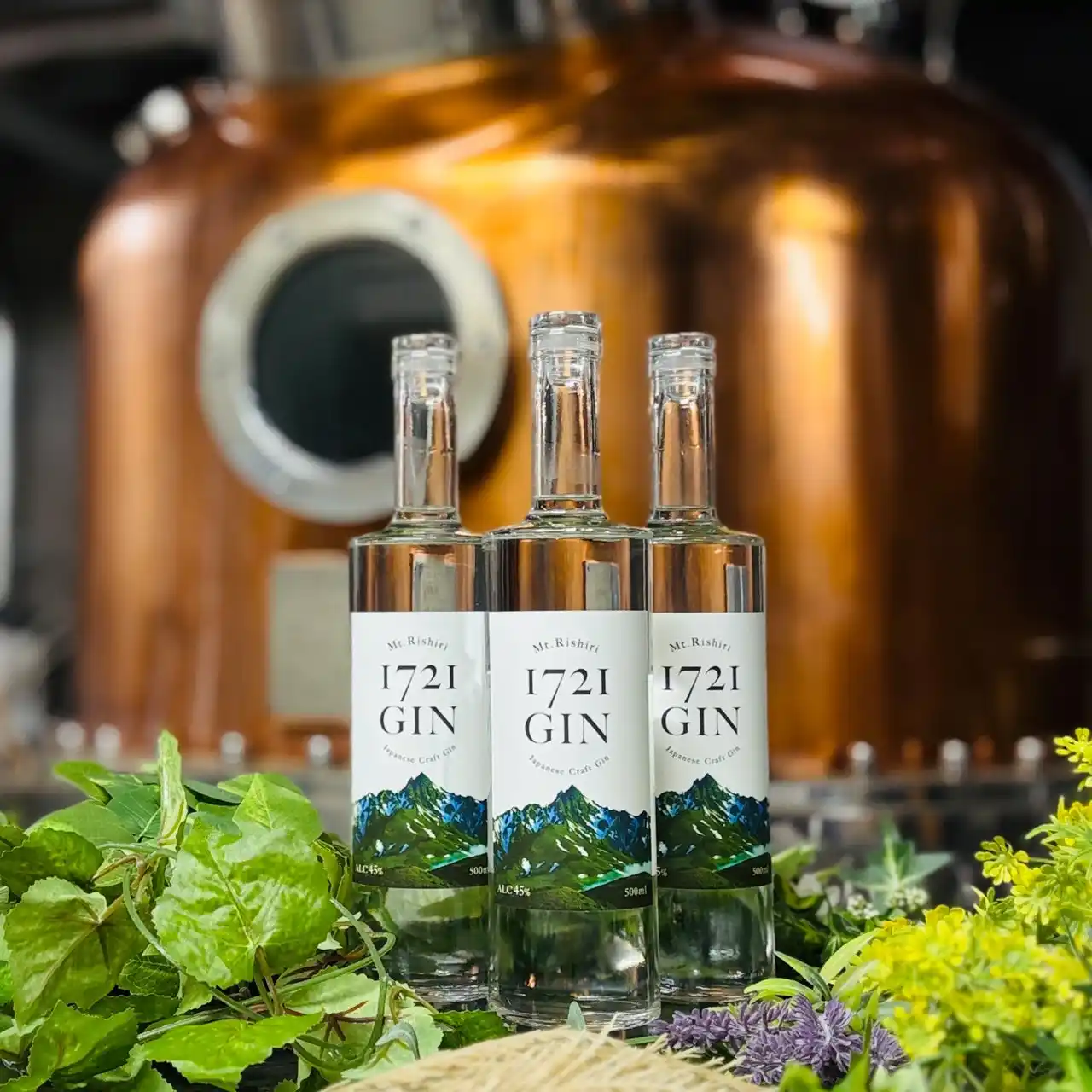 【株式会社中村プロモーション】 クラフトジン 利尻山 1721 発売開始！Mt.Rishiri 1721 GIN　Japanese Craft Gin 北海道　利尻島の豊かな自然が育む植物をボタニカルとして贅沢に使用。