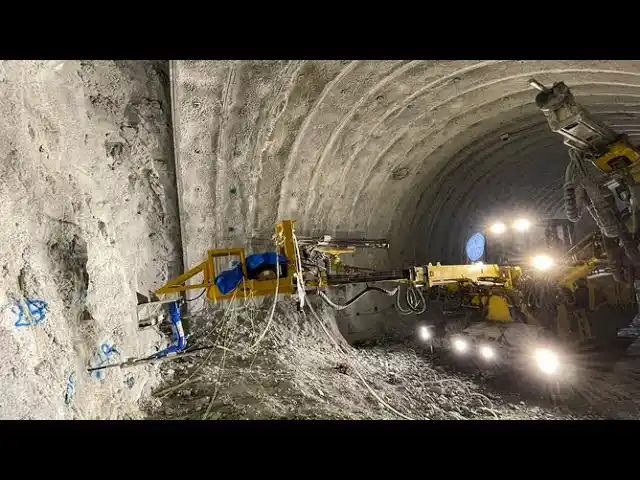 【株式会社大林組】 力触覚技術「リアルハプティクス(R)」を応用し、切羽直下での火薬装填作業無人化を実現