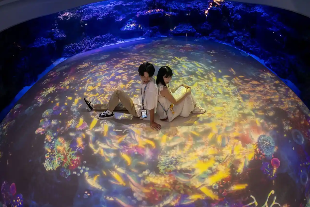 【株式会社ネイキッド】 台湾の都市型水族館「Xpark」に、ネイキッドが演出を手がけた新作の没入型海洋アート空間が誕生