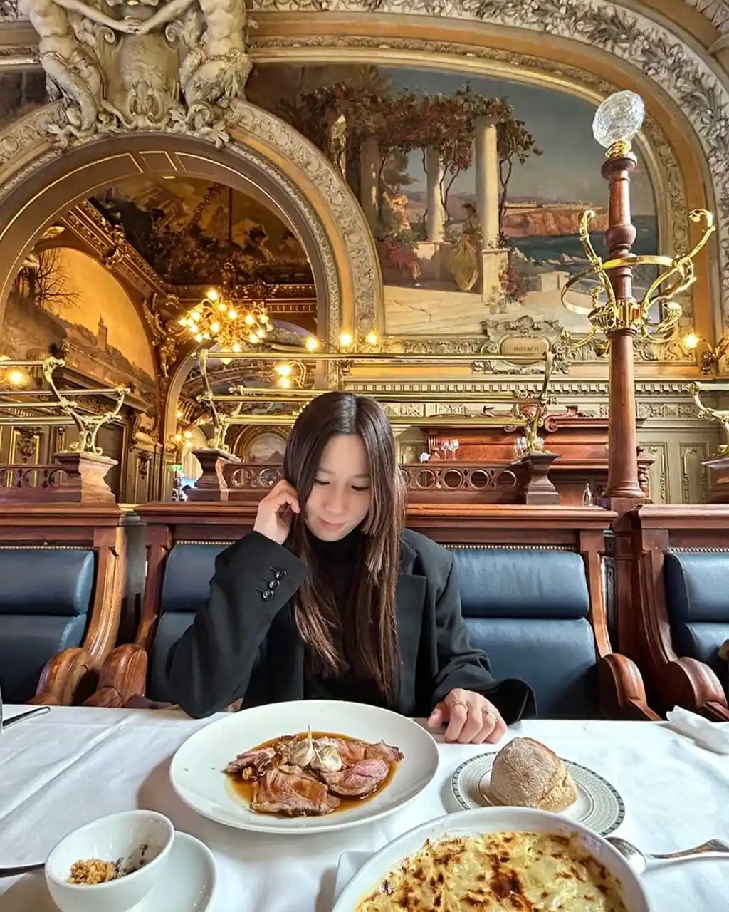 【株式会社ファーイーストカンパニー】 【SA VILLE / SA VIE】公開：人気スタイリスト由田静さんとともにお気に入りの旅へ。